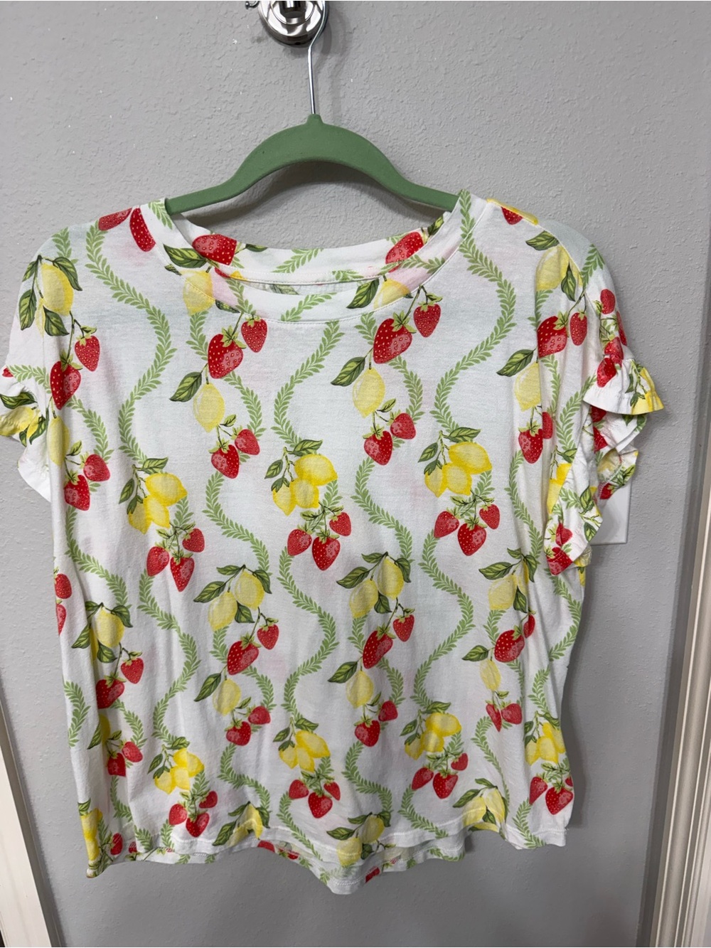 Women’s White Fruit Floral Print Ruffle Flutter Short Sleeve Pullover Blouse M
